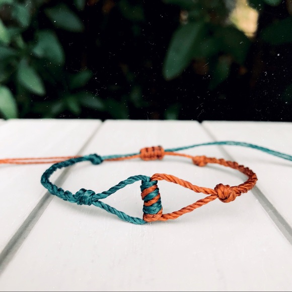 4 Elements Old Copper/Green Macrame Bracelet - Picture 2 of 4